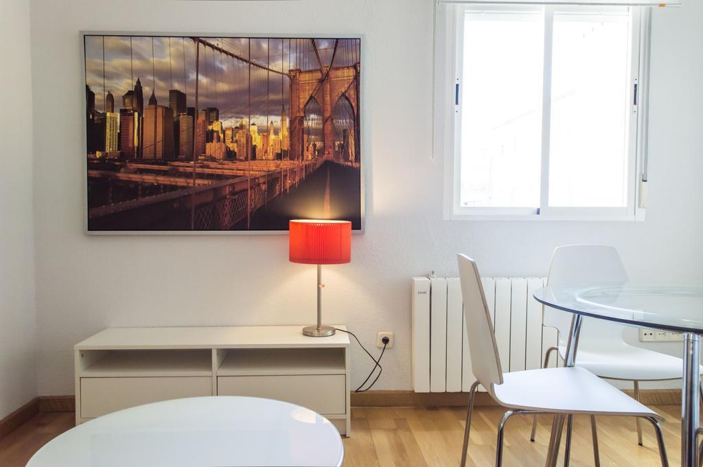 For You Rentals Reina Sofia Apartment Temporal Df21 Madrid Eksteriør billede