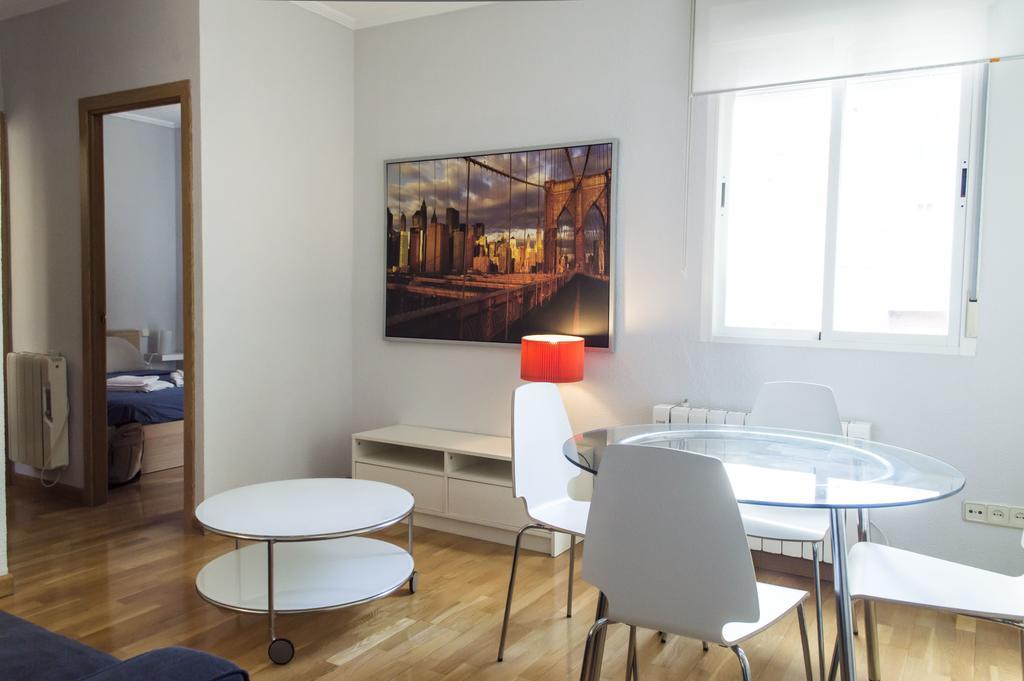 For You Rentals Reina Sofia Apartment Temporal Df21 Madrid Eksteriør billede